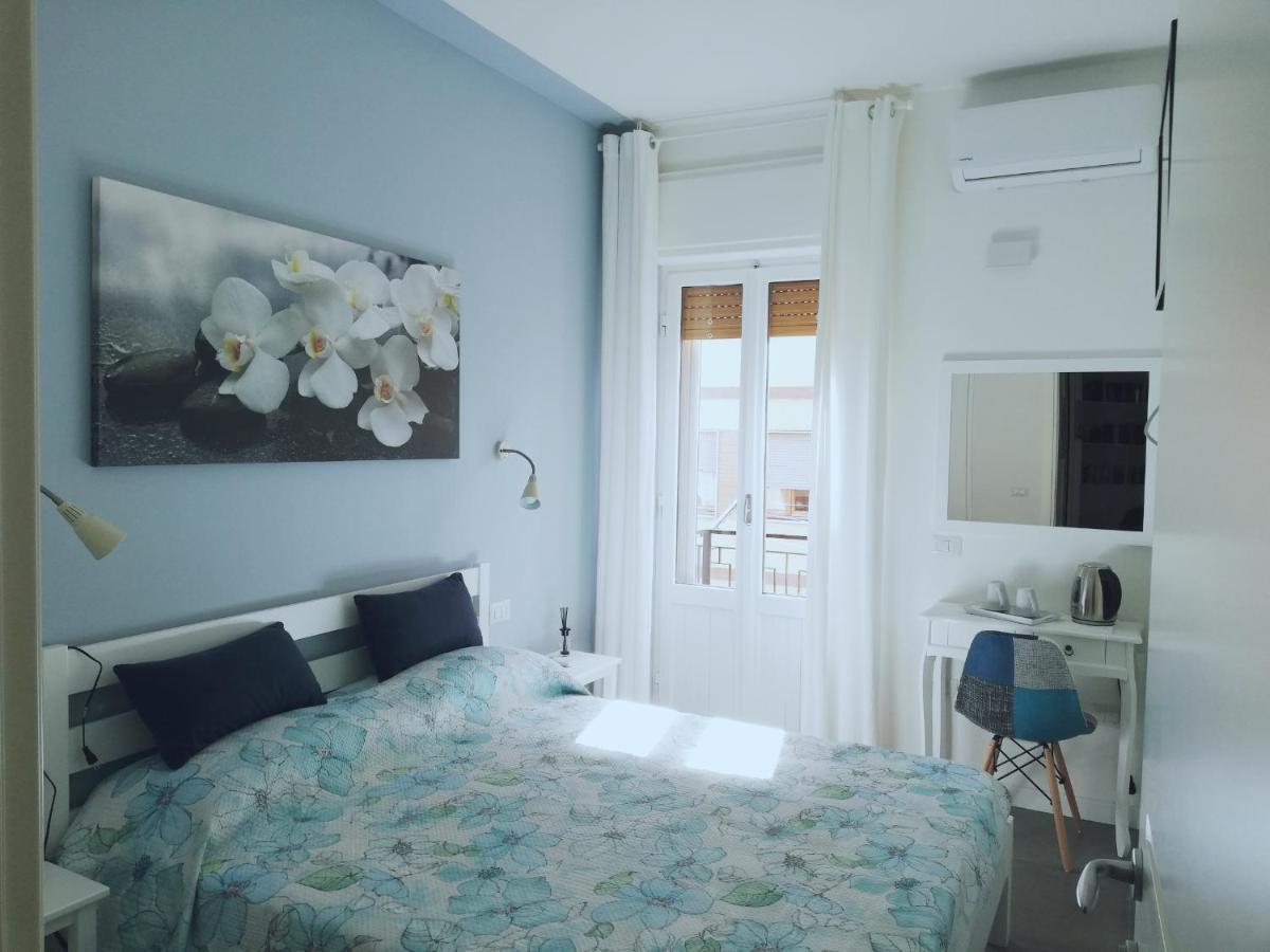 Castelvi Rooms Cagliari Bagian luar foto
