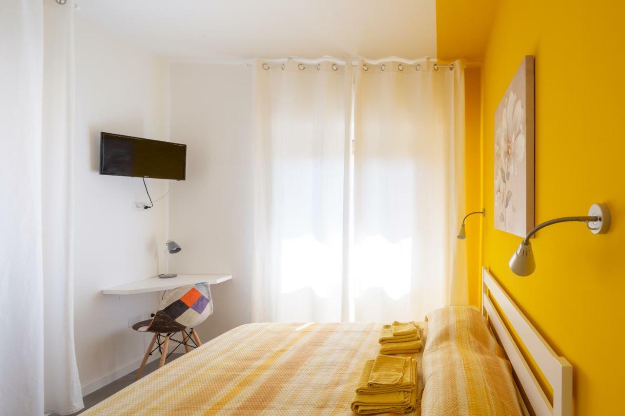 Castelvi Rooms Cagliari Bagian luar foto